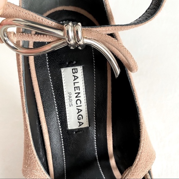 Balenciaga Beige silver Boucle bow Suede heel Sandals - Picture 12 of 13
